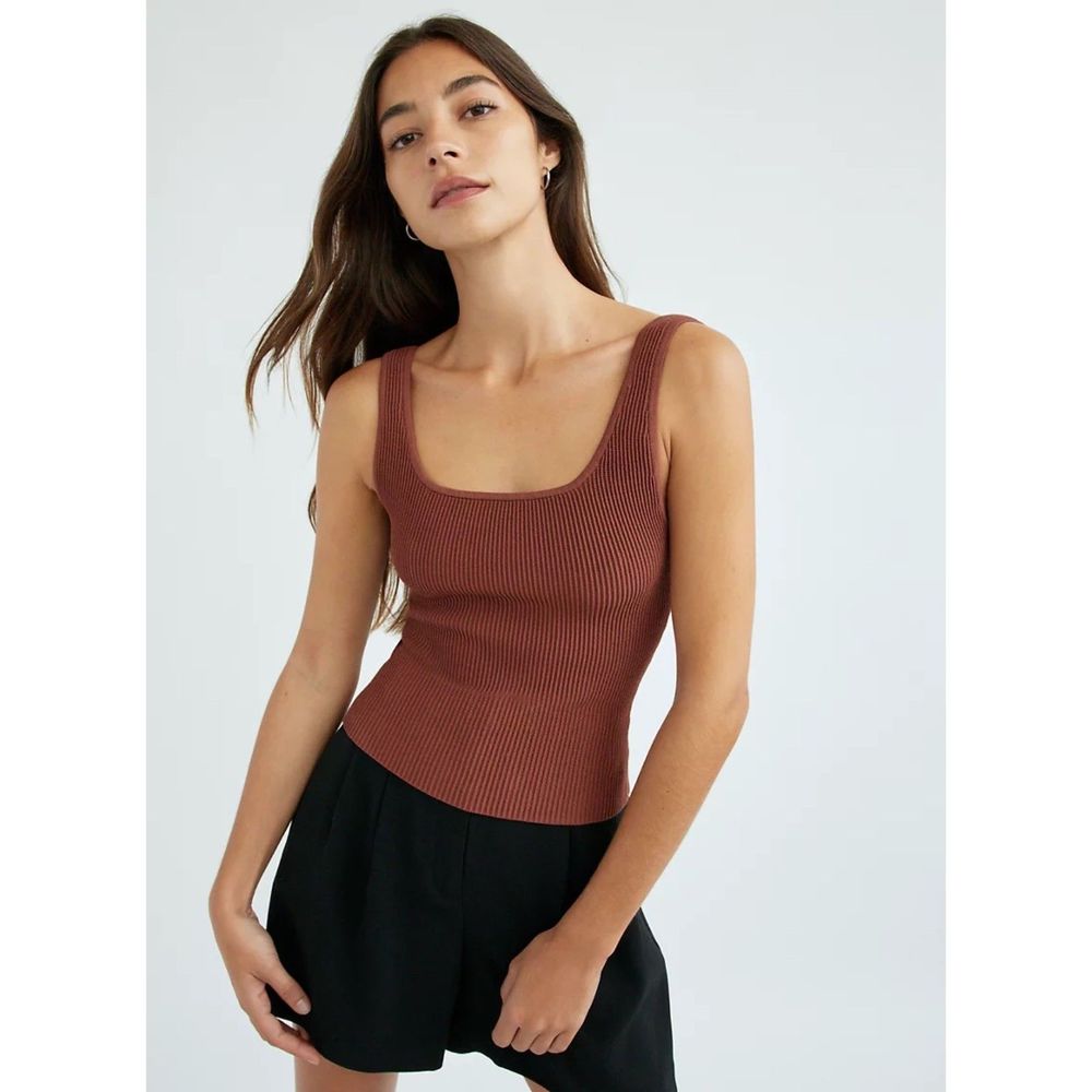 Babaton Sculpt Knit Squareneck Tank